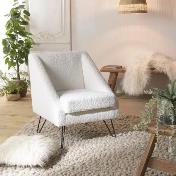 Albane - Fauteuil Tissu Bouclette Blanc Pieds Épingles Métal Noir