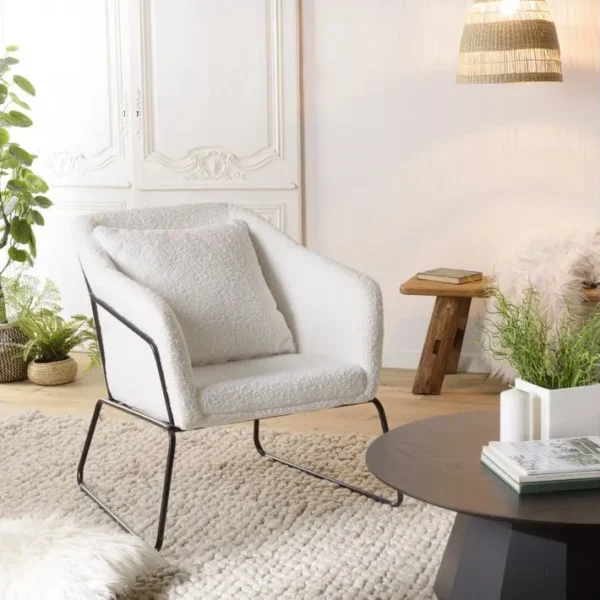 Albane - Fauteuil Tissu Bouclette Blanc Pieds Évasés Métal Noir