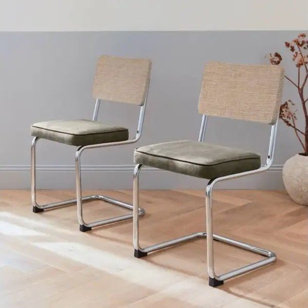 2 Chaises Cantilever - Maja - Tissu Kaki Et Résine Effet Rotin. 46 X 54.5 X 84.5cm