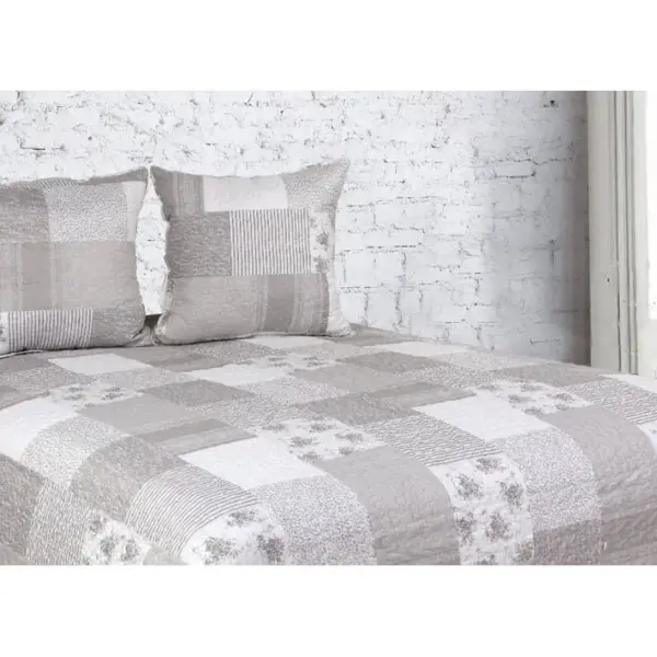 Couvre Lit Microfibre Matelassé Façon Patchwork Grey 230x250cm